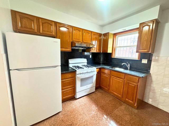 62-63 Ellwell Crescent 1st Floor, Rego Park, NY 11374