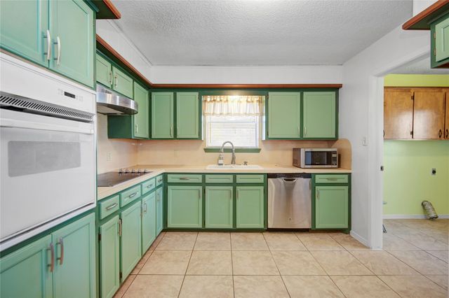 411 County Road 912a, Brazoria, TX 77422