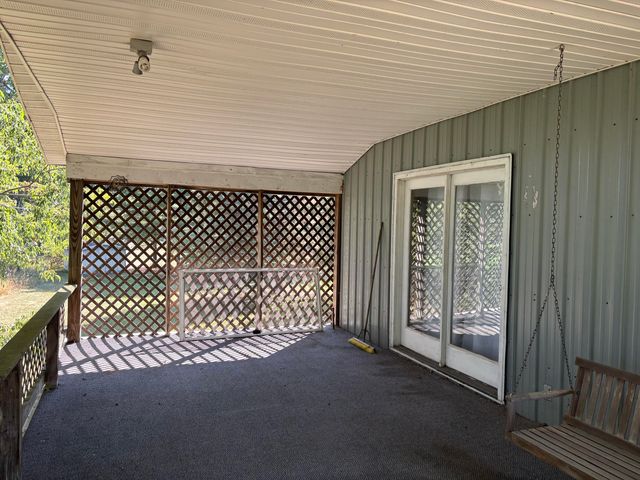 1170 Somers Road, Lyons, MI 48851