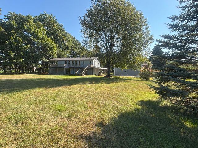 1170 Somers Road, Lyons, MI 48851