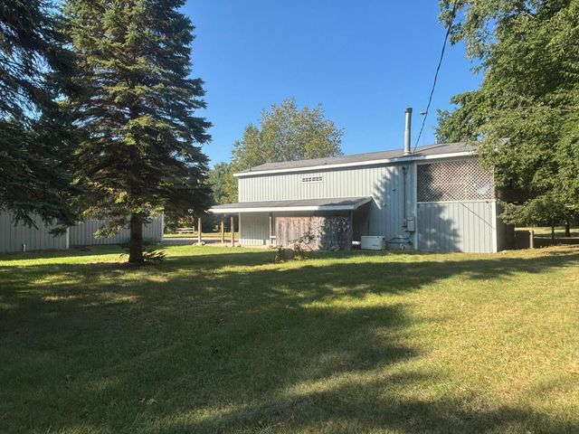 1170 Somers Road, Lyons, MI 48851