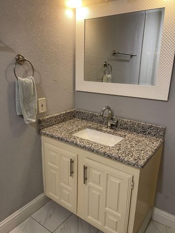 8508 Londonderry Lane, Dallas, TX 75228