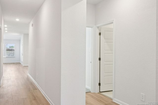 10274 King Robert, San Antonio, TX 78239