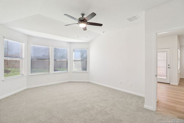 10274 King Robert, San Antonio, TX 78239