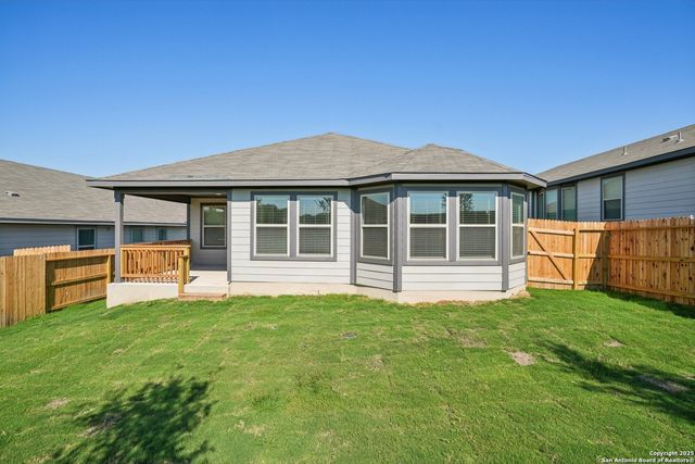 10274 King Robert, San Antonio, TX 78239