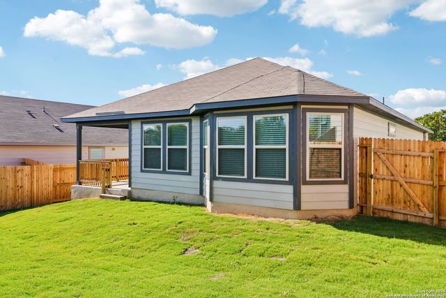 10274 King Robert, San Antonio, TX 78239