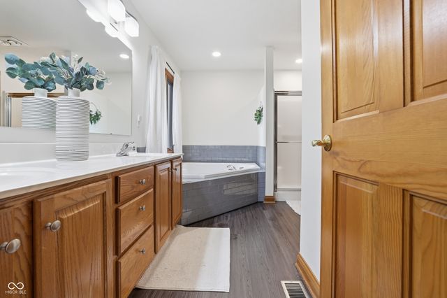1520 Nantucket Drive, Cicero, IN 46034