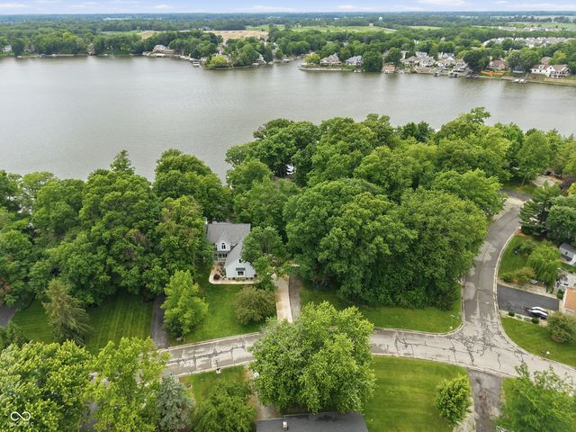 1520 Nantucket Drive, Cicero, IN 46034