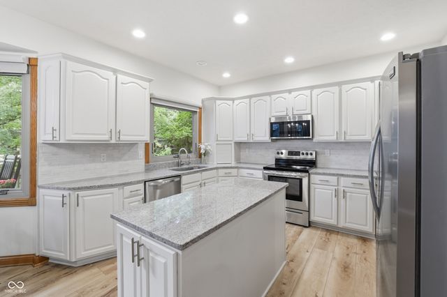 1520 Nantucket Drive, Cicero, IN 46034