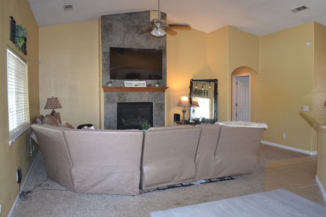 9509 Rea Avenue, California City, CA 93505