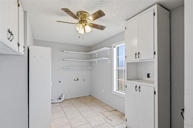 62 North Street, Cuero, TX 77989