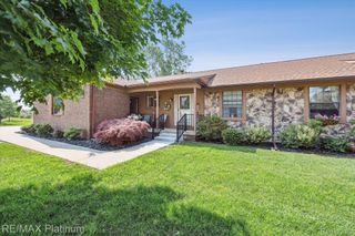 12132 Lexington Drive 2, Green Oak Township, MI 48178