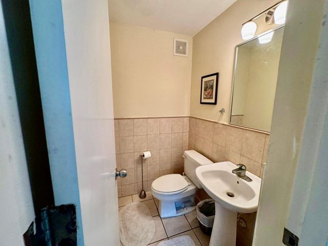 1 MEDIA LUNA 2603, Carolina, PR 00987