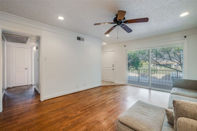 5325 Fleetwood Oaks Avenue 253, Dallas, TX 75235