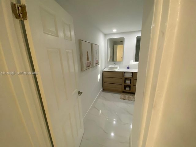 1110 119th 0, Biscayne Park, FL 33161