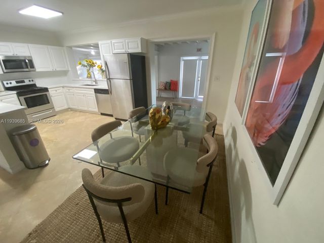 1110 119th 0, Biscayne Park, FL 33161