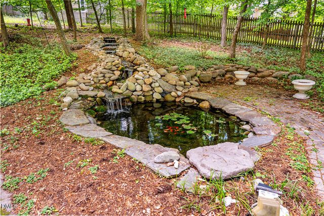 105 Bristol Drive, Chapel Hill, NC 27516