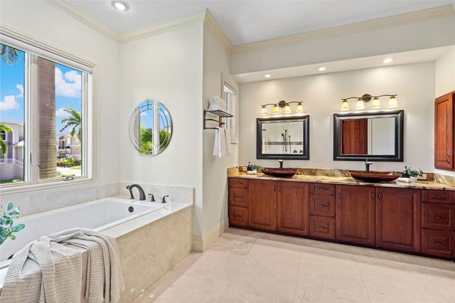 7158 HAWKS HARBOR CIRCLE, Bradenton, FL 34207