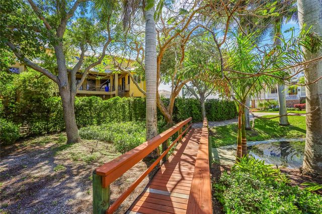 7158 HAWKS HARBOR CIRCLE, Bradenton, FL 34207