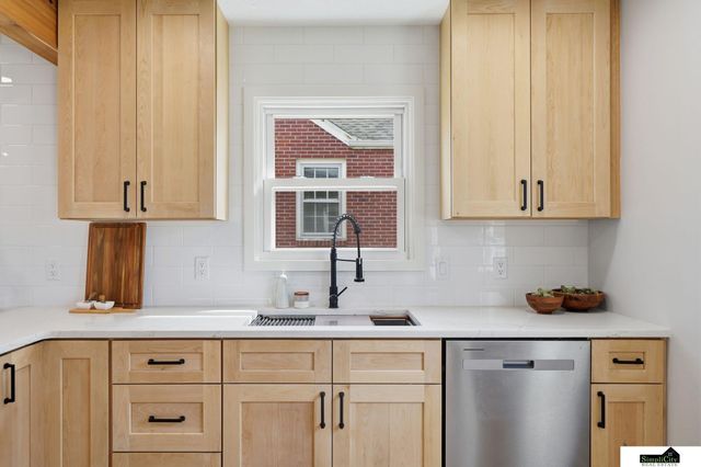 1501 Smith Street, Lincoln, NE 68502