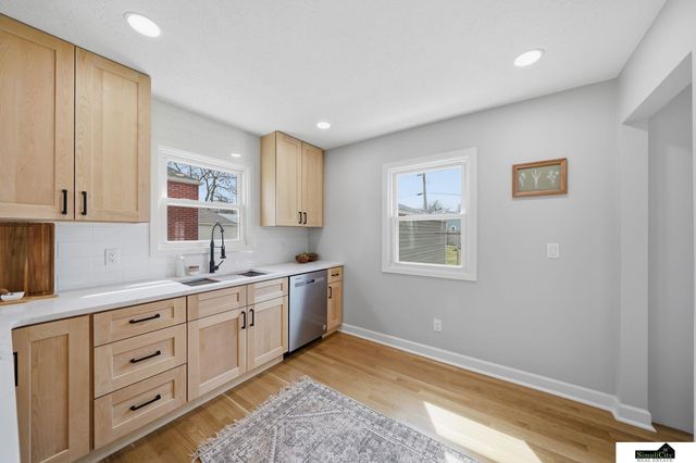 1501 Smith Street, Lincoln, NE 68502