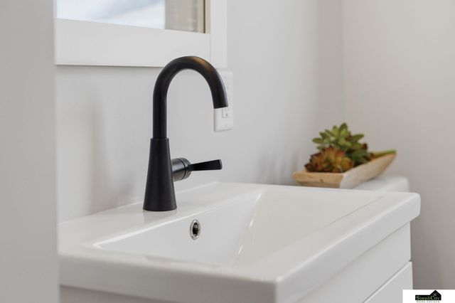 1501 Smith Street, Lincoln, NE 68502