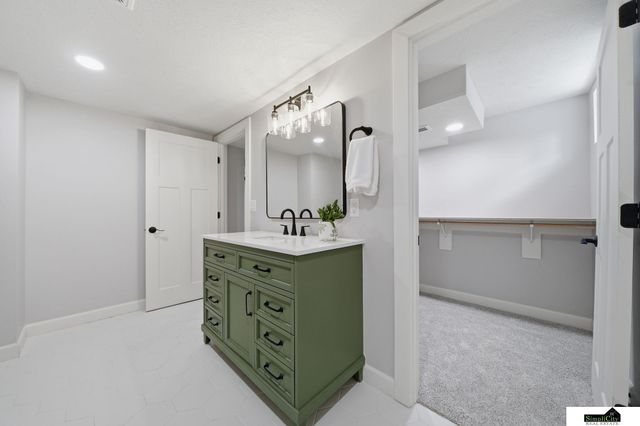 1501 Smith Street, Lincoln, NE 68502