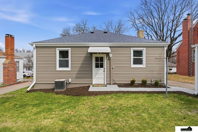 1501 Smith Street, Lincoln, NE 68502