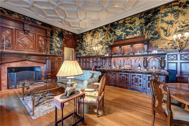 127 Harrison Avenue 2, Newport, RI 02840