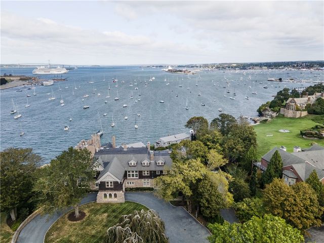 127 Harrison Avenue 2, Newport, RI 02840