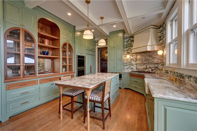 127 Harrison Avenue 2, Newport, RI 02840