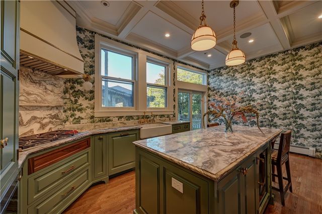 127 Harrison Avenue 2, Newport, RI 02840