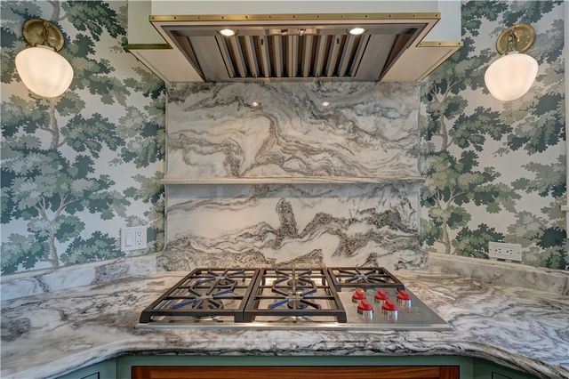 127 Harrison Avenue 2, Newport, RI 02840