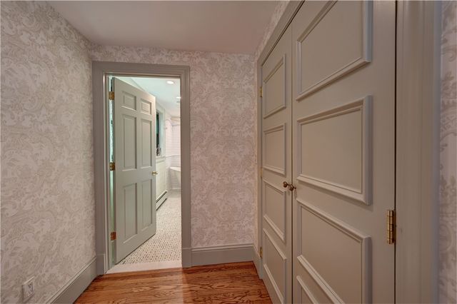 127 Harrison Avenue 2, Newport, RI 02840