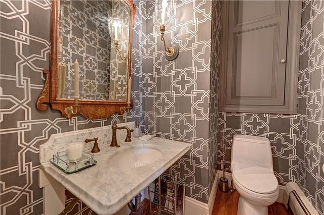 127 Harrison Avenue 2, Newport, RI 02840