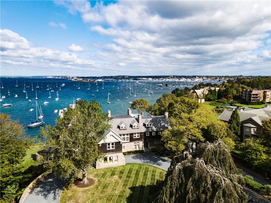 127 Harrison Avenue 2, Newport, RI 02840