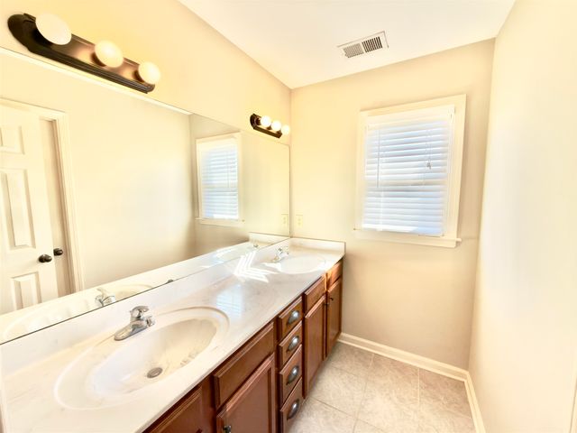 10373 LOBLOLLY VIEW LN, Lakeland, TN 38002