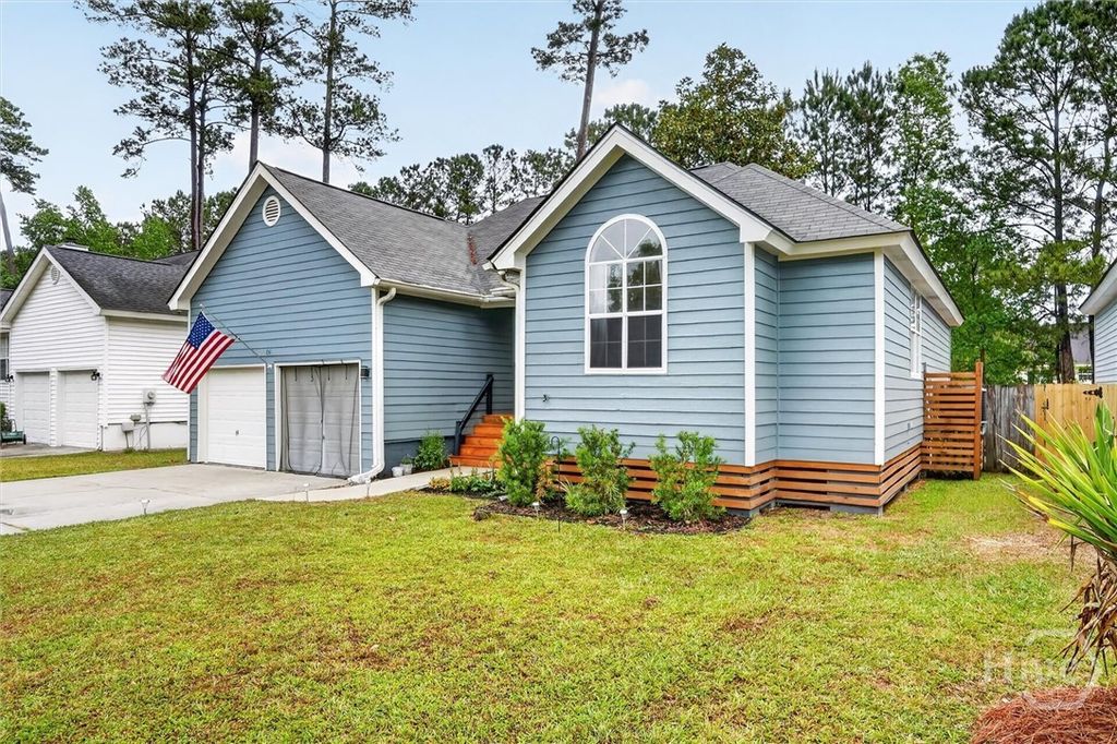 Image 4 of property listing at 151 Sugar Mill Circle, Savannah, GA 31419