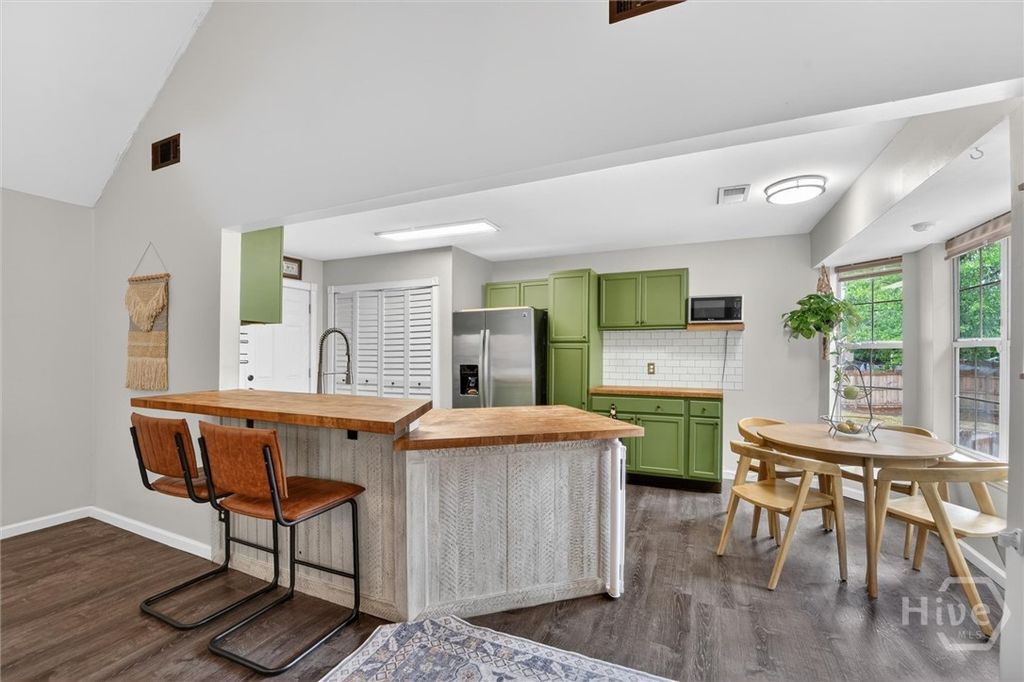 Image 9 of property listing at 151 Sugar Mill Circle, Savannah, GA 31419