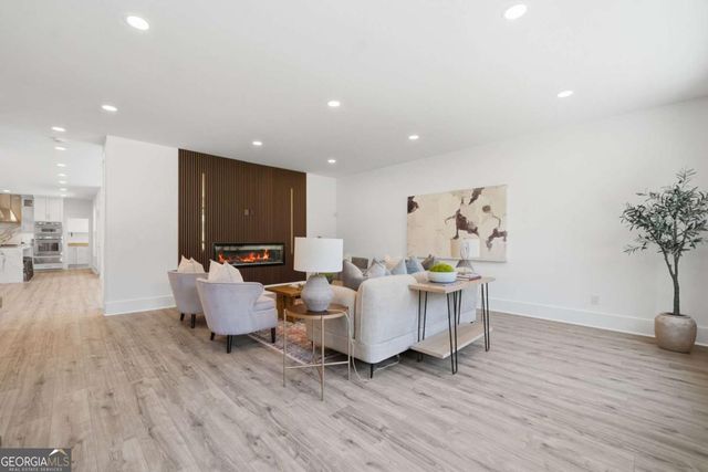 419 Westside Drive, Roswell, GA 30075
