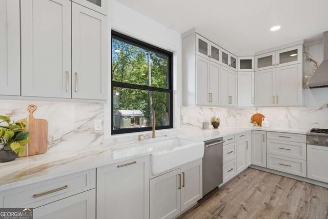 419 Westside Drive, Roswell, GA 30075
