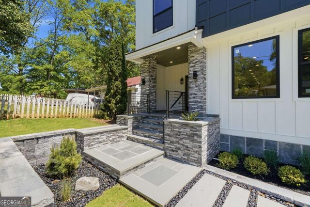 419 Westside Drive, Roswell, GA 30075