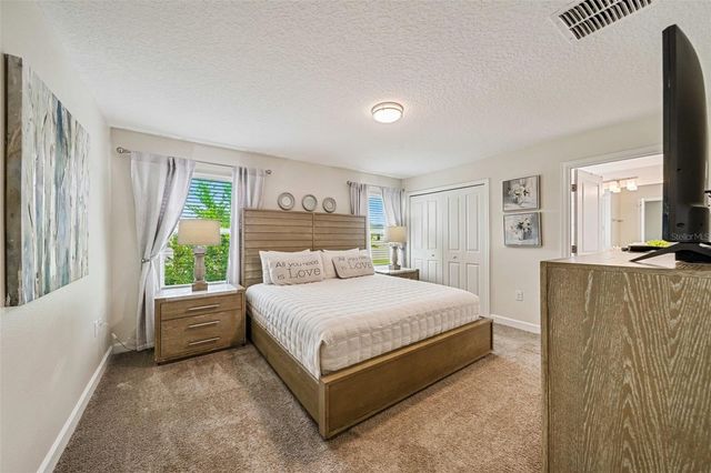 218 OCEAN COURSE AVENUE, Davenport, FL 33896