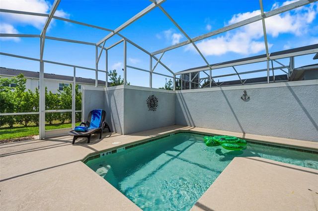 218 OCEAN COURSE AVENUE, Davenport, FL 33896