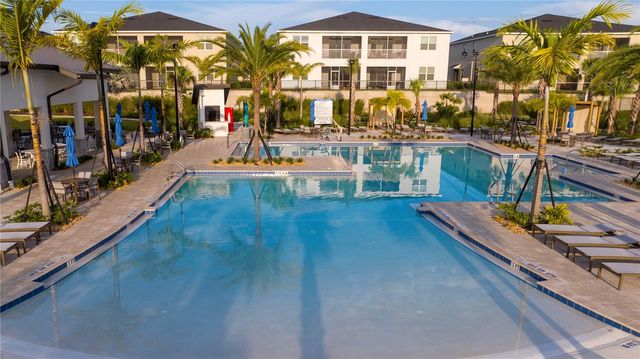 218 OCEAN COURSE AVENUE, Davenport, FL 33896