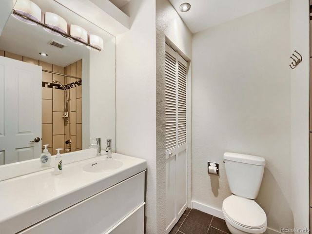 6380 S Boston St 8-283, Greenwood Village, CO 80111