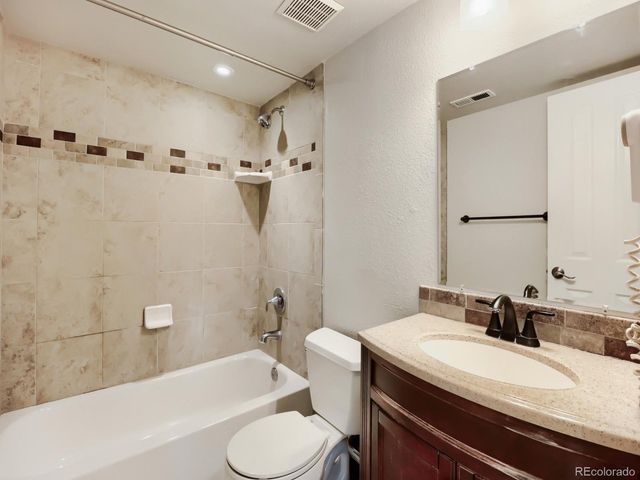 6380 S Boston St 8-283, Greenwood Village, CO 80111