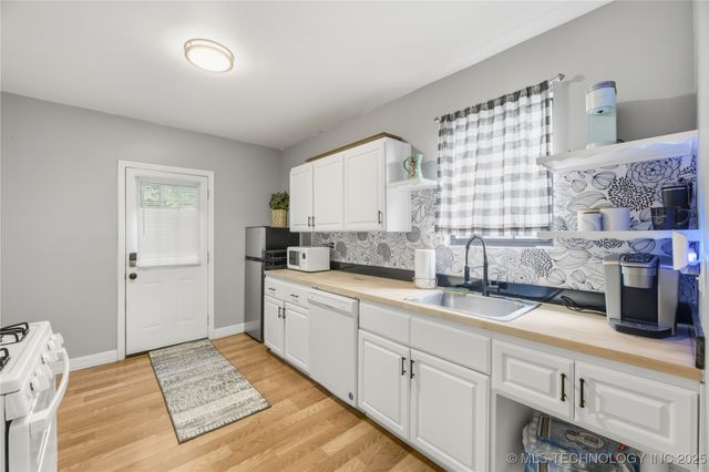 818 S Troost Avenue, Tulsa, OK 74120