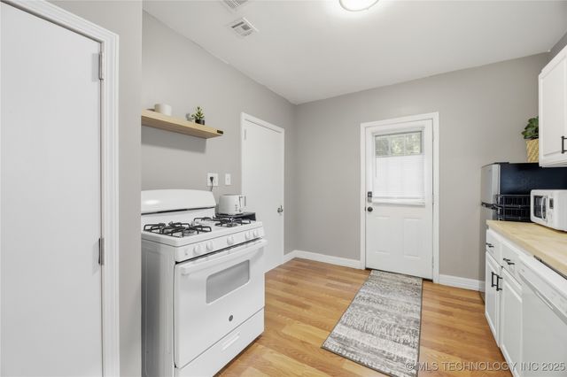 818 S Troost Avenue, Tulsa, OK 74120