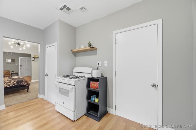 818 S Troost Avenue, Tulsa, OK 74120